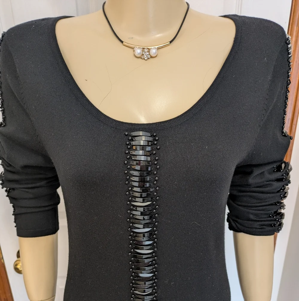 Leo Guy Paris Black Long Sleeve Dress with Beaded Detail - Picture 3 of 15